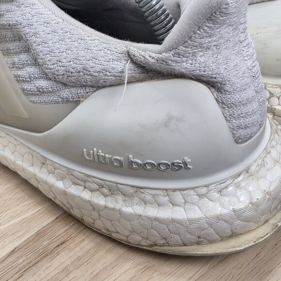 ADIDAS ULTRA BOOST TRIPLE WHITE ATHLETIC SHOE YYA 606001 MEN'S 11 - Picture 7 of 11